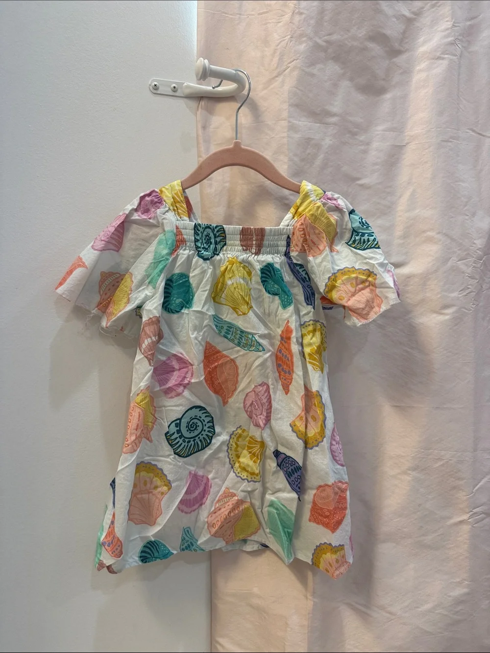 Beach Riot Girls White Off-Shoulder Shell Print Dress with Multicolor Shells
